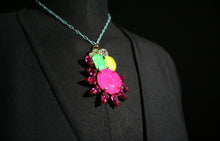 Load image into Gallery viewer, Necklace neon pink