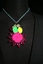 Load image into Gallery viewer, Necklace neon pink